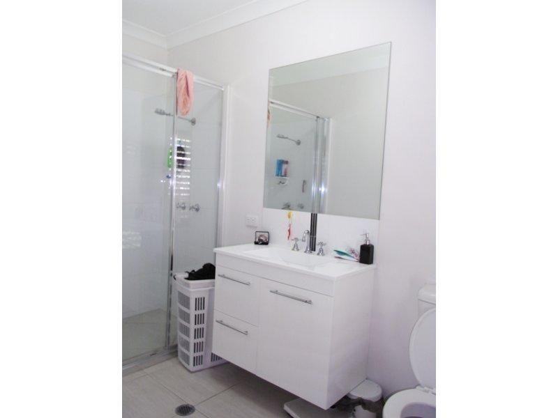 27 Coolaree Drive, Bushland Beach QLD 4818