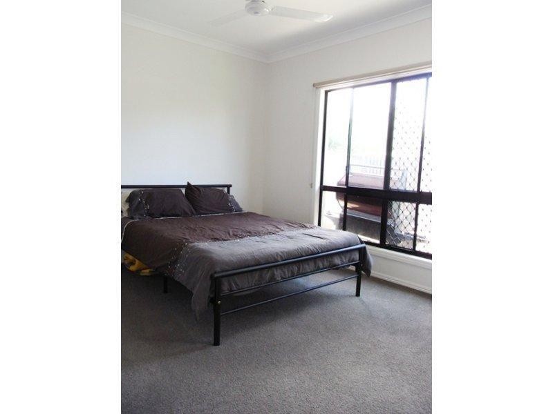 27 Coolaree Drive, Bushland Beach QLD 4818