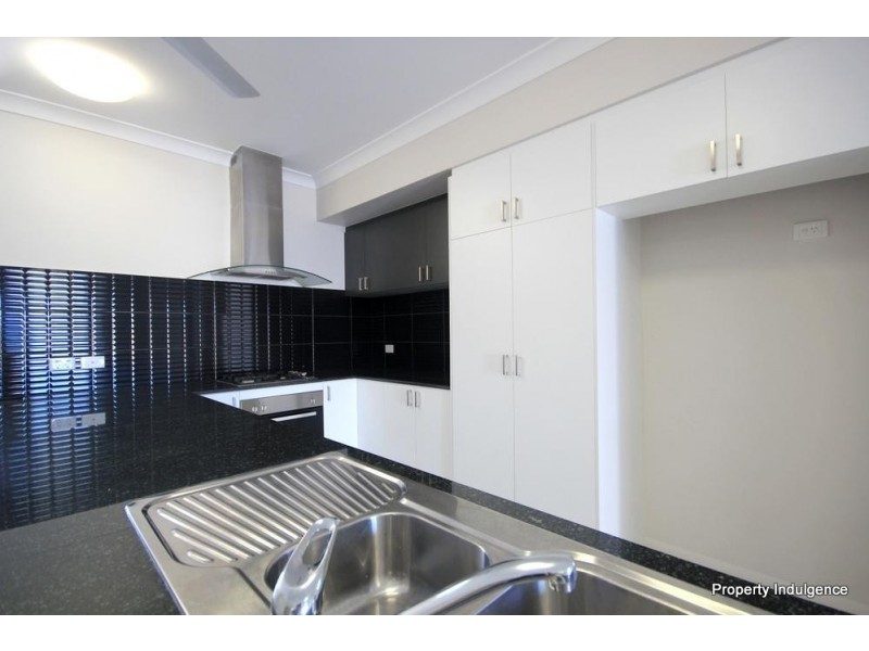 10 Madonis Way, Burdell QLD 4818