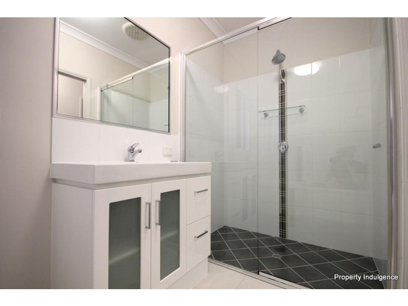 10 Madonis Way, Burdell QLD 4818