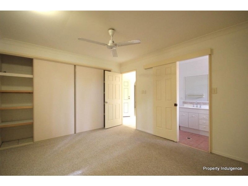 1 Tango Court, Kirwan QLD 4817