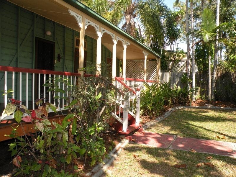 22 Sixth Street, South Townsville QLD 4810