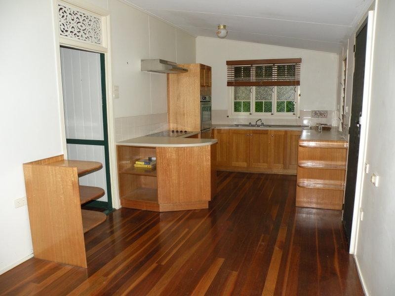 22 Sixth Street, South Townsville QLD 4810