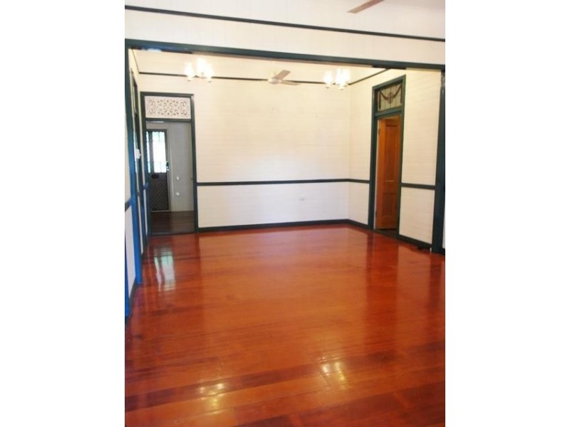 22 Sixth Street, South Townsville QLD 4810