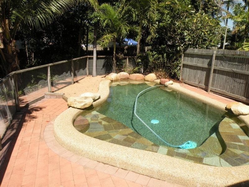 22 Sixth Street, South Townsville QLD 4810