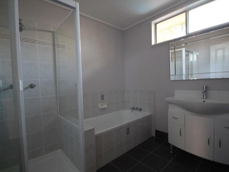 4 Camira Avenue, Cranbrook QLD 4814