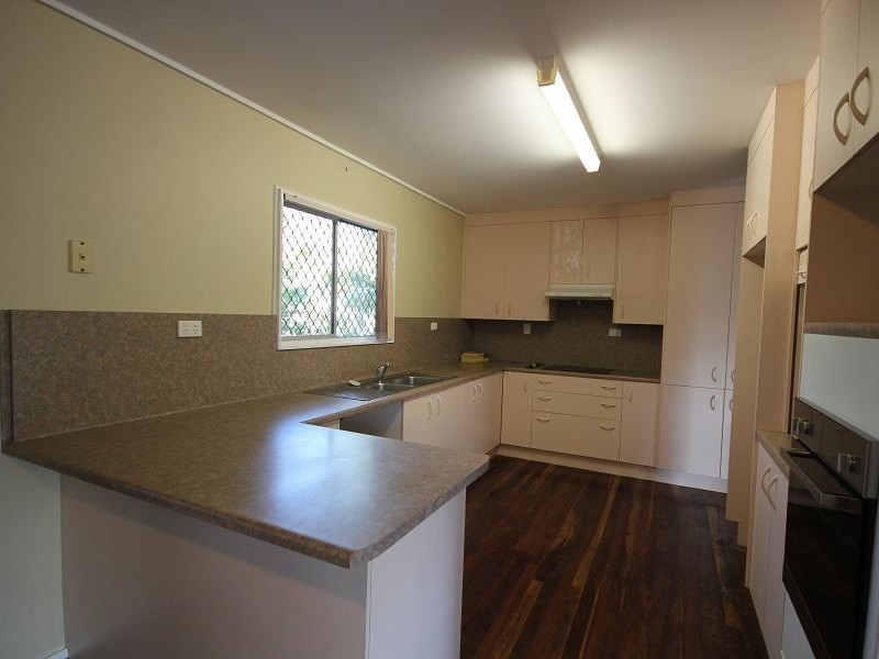 4 Camira Avenue, Cranbrook QLD 4814