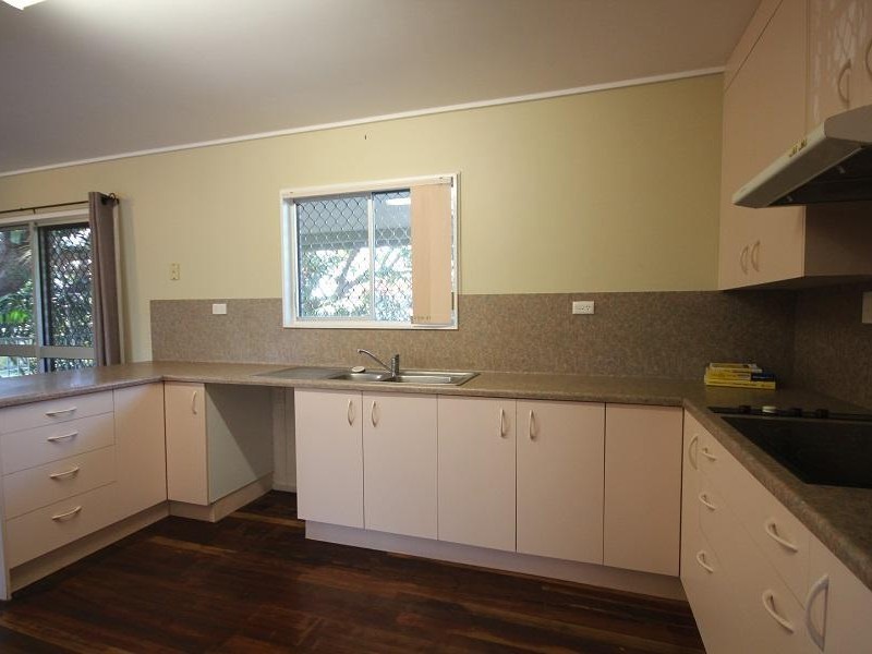 4 Camira Avenue, Cranbrook QLD 4814