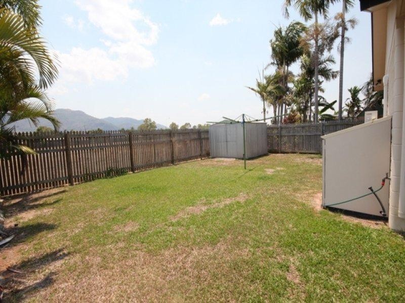 16 Heather Avenue, Rasmussen QLD 4815