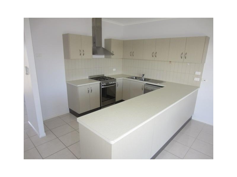 50 Iona Avenue, Burdell QLD 4818