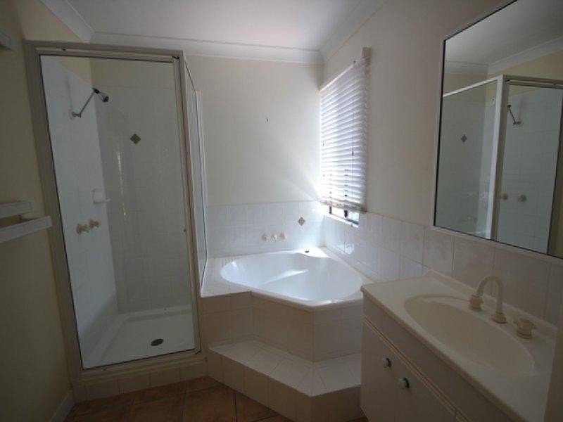 48 Regatta Crescent, Douglas QLD 4814