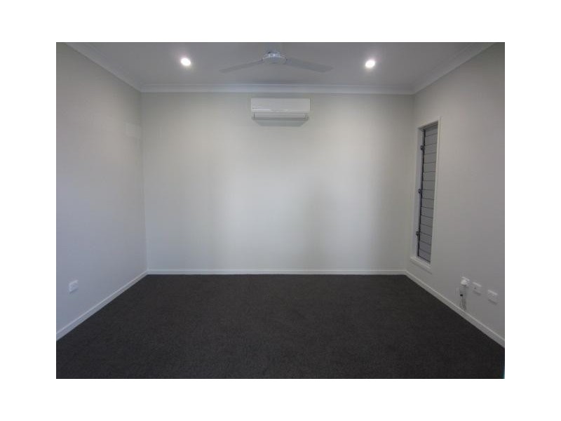 11 Laysan Street, Burdell QLD 4818