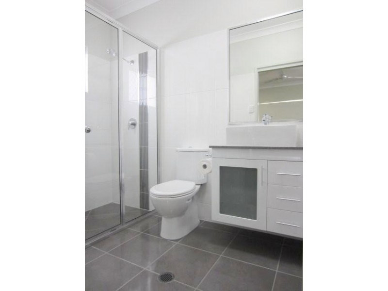 11 Laysan Street, Burdell QLD 4818