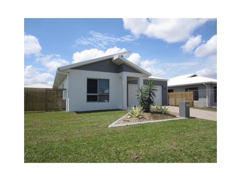 11 Laysan Street, Burdell QLD 4818