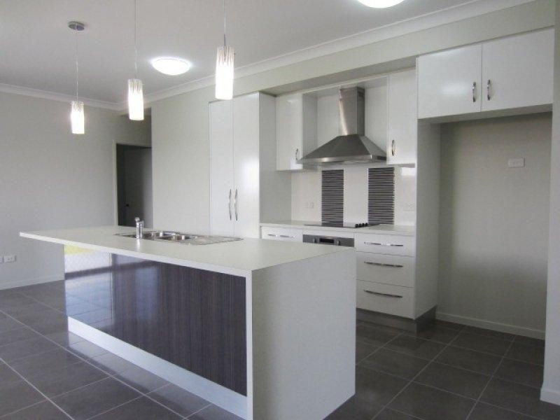 11 Laysan Street, Burdell QLD 4818