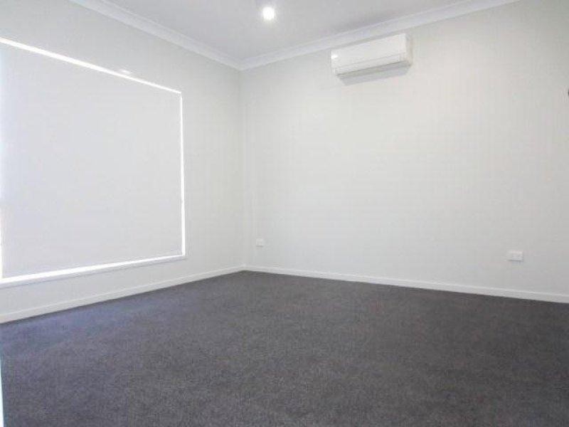 11 Laysan Street, Burdell QLD 4818