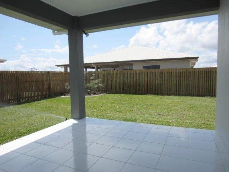 11 Laysan Street, Burdell QLD 4818