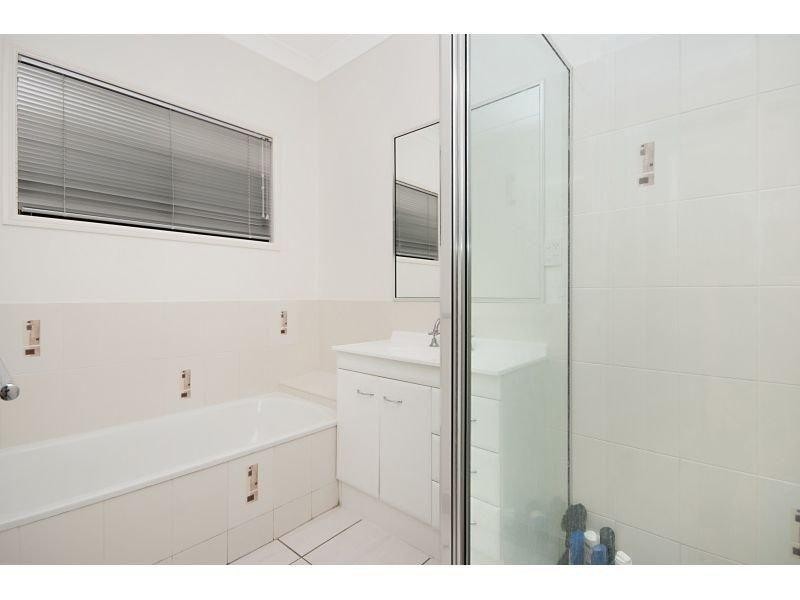 14 Kroymans Drive, Mount Louisa QLD 4814