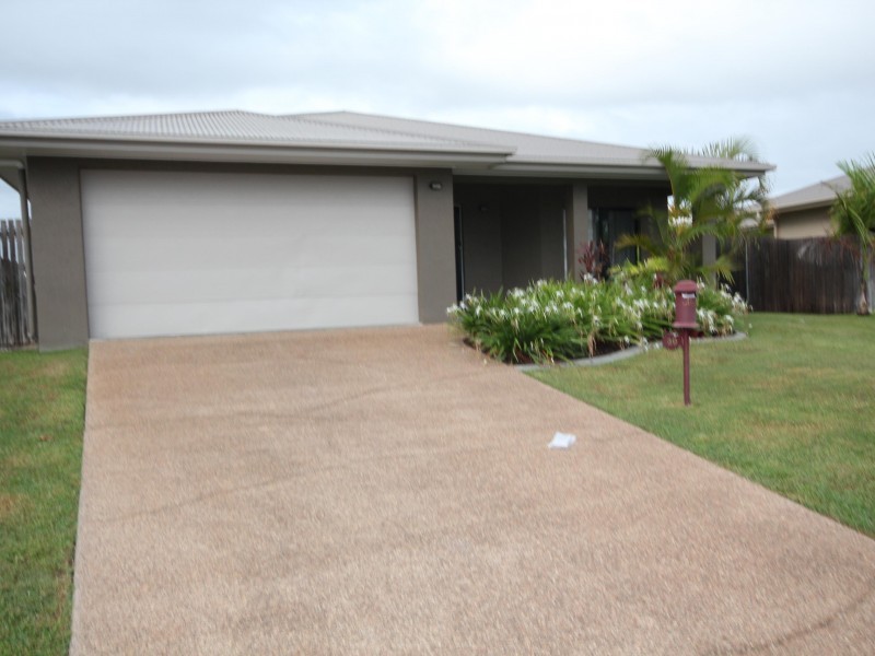 30 Daintree Drive, Bushland Beach QLD 4818