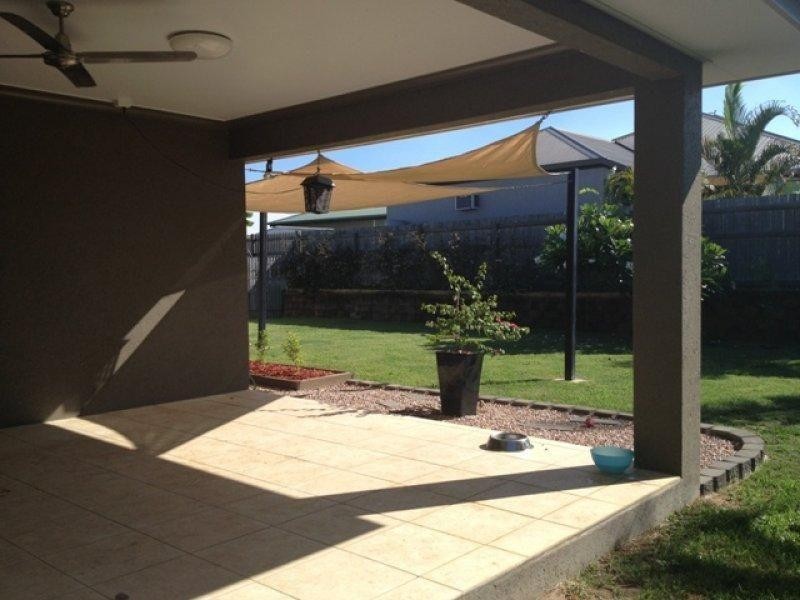 30 Daintree Drive, Bushland Beach QLD 4818