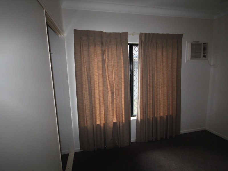 30 Daintree Drive, Bushland Beach QLD 4818