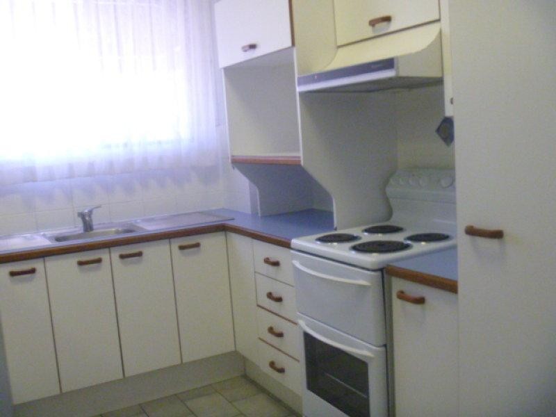 2/270 Walker Street, Townsville City QLD 4810