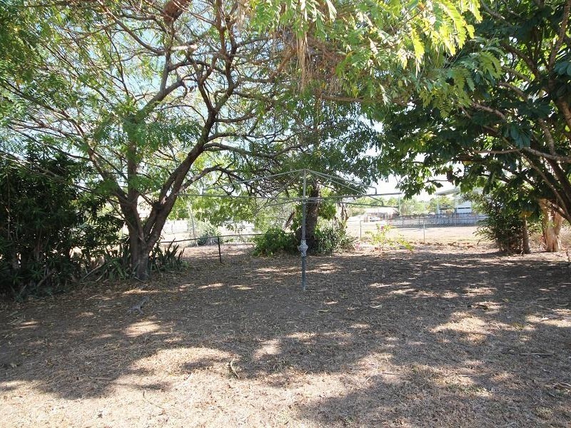 2/29 Brooks Street, Railway Estate QLD 4810