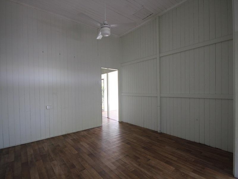 2/29 Brooks Street, Railway Estate QLD 4810