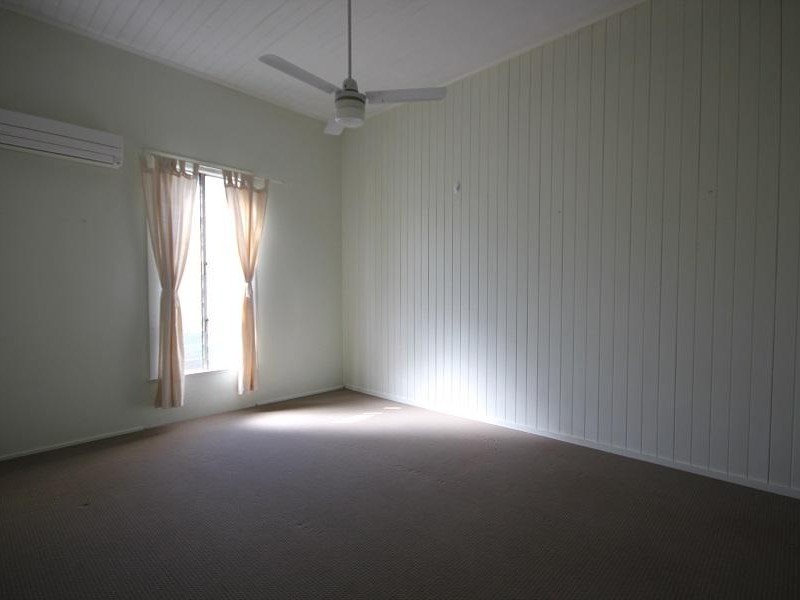 2/29 Brooks Street, Railway Estate QLD 4810