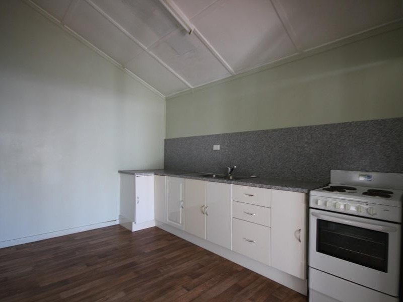 Railway Estate QLD 4810