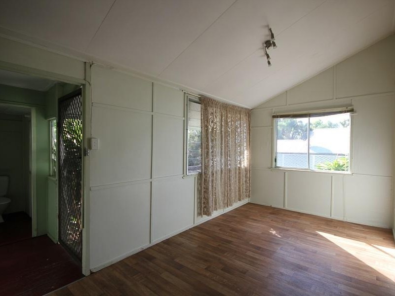 Railway Estate QLD 4810