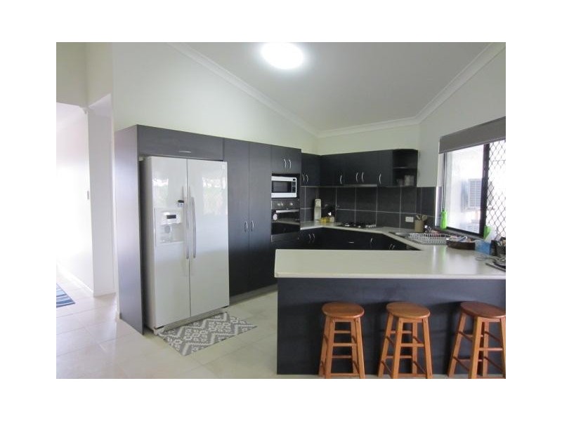 67 Bonnett Road, Mount Low QLD 4818