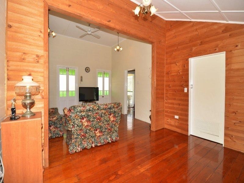 23 Perkins Street, South Townsville QLD 4810