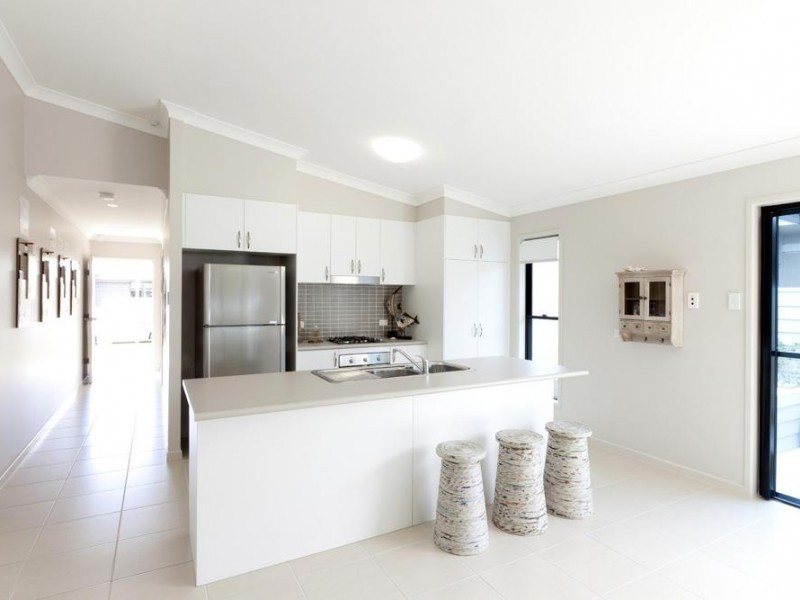 9 Kahana Avenue, Burdell QLD 4818