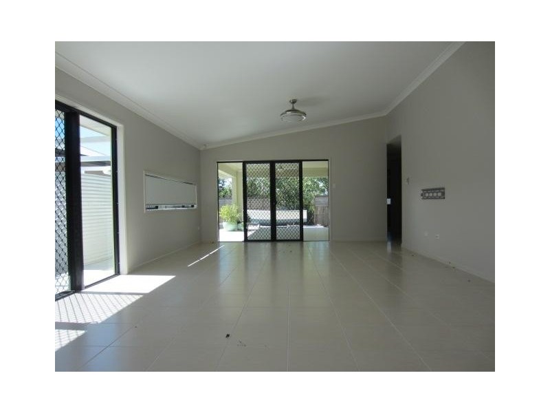 9 Kahana Avenue, Burdell QLD 4818