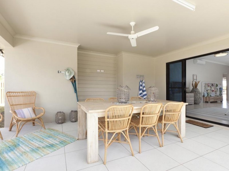 9 Kahana Avenue, Burdell QLD 4818