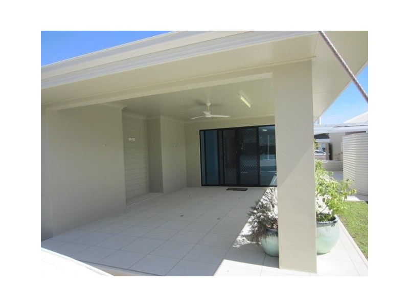 9 Kahana Avenue, Burdell QLD 4818