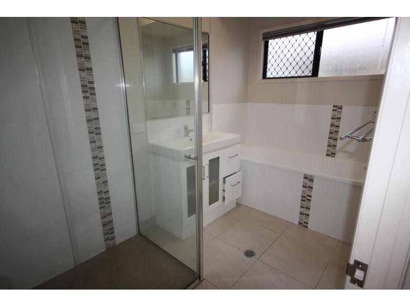 81 Willowbank Drive, Kirwan QLD 4817