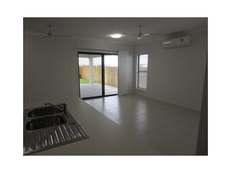 7 Madonis Way, Burdell QLD 4818