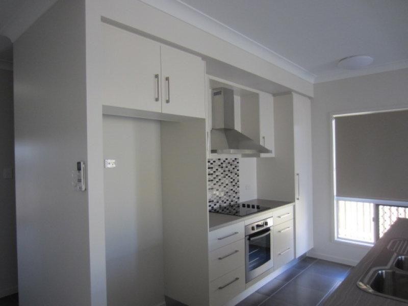 125 Daydream Circuit, Burdell QLD 4818