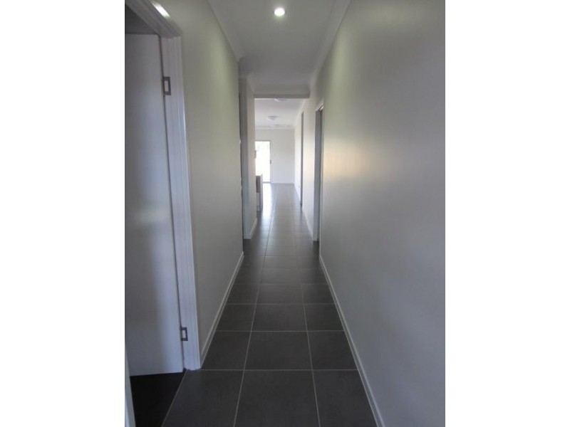 125 Daydream Circuit, Burdell QLD 4818