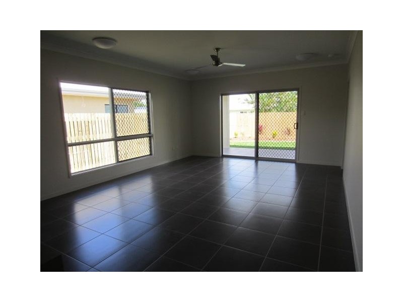 125 Daydream Circuit, Burdell QLD 4818