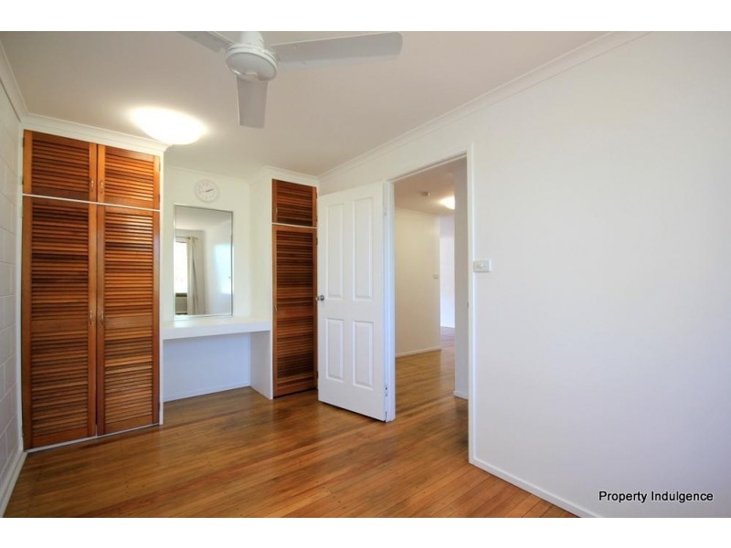 2/43 Bokirana Crescent, Kirwan QLD 4817