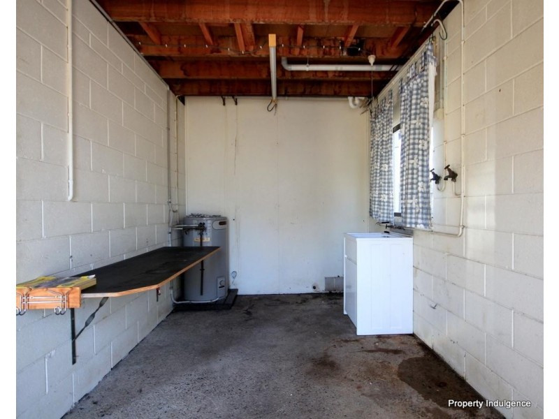 2/43 Bokirana Crescent, Kirwan QLD 4817