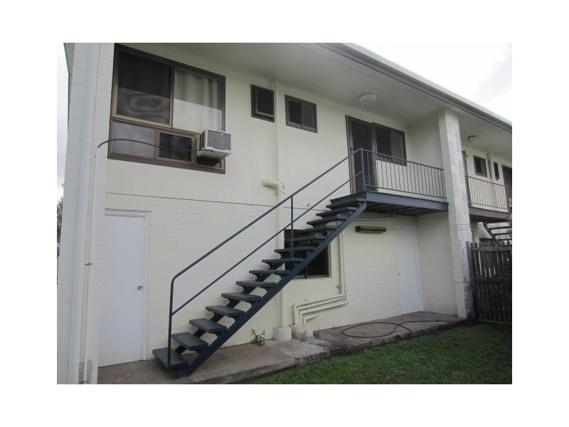 2/43 Bokirana Crescent, Kirwan QLD 4817