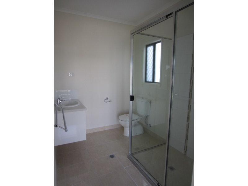 8 Jarvis Street, Burdell QLD 4818