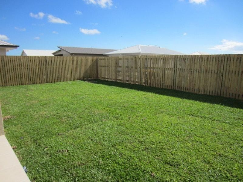 8 Jarvis Street, Burdell QLD 4818