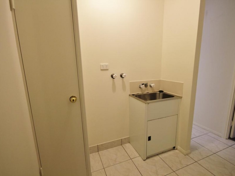 West End QLD 4810