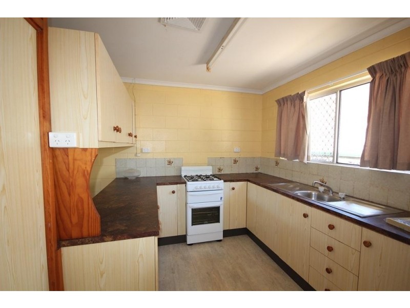 8/28 Echlin Street, West End QLD 4810