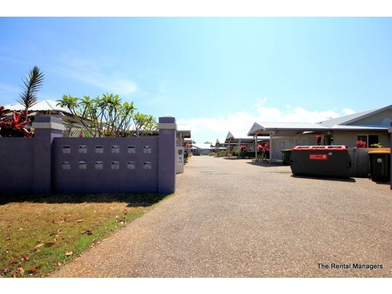 4/32 Henry Street, West End QLD 4810